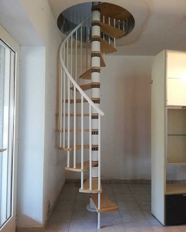 situation escalier espace reduit HOOP
