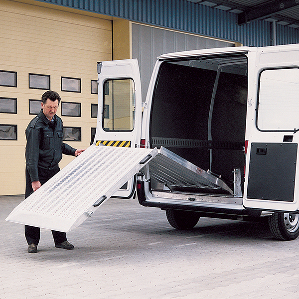 Rampe De Chargement H72/25 Longueur 2,5 Mètres - Portée Max 1745 Kg - Fabriqué En Italie