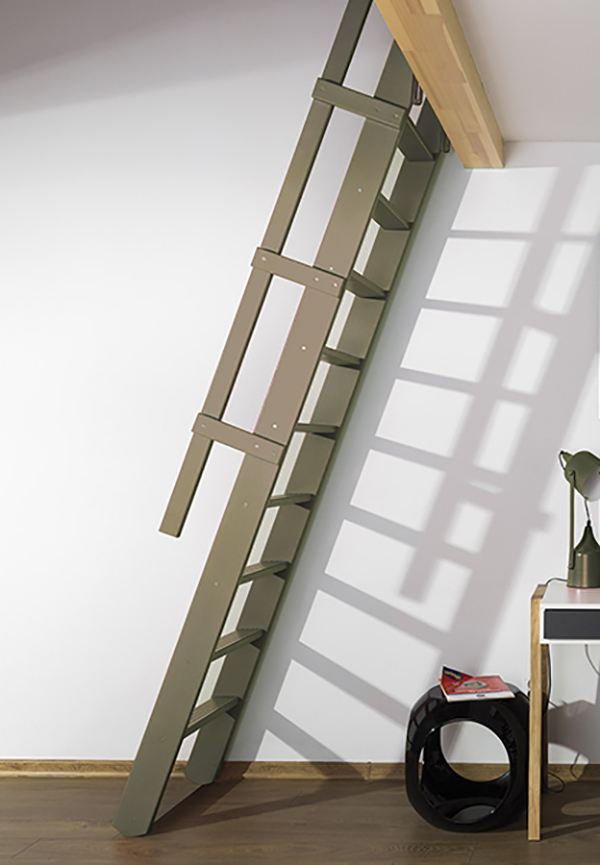Müller Treppe klappbar, in 9 Farben erhältlich